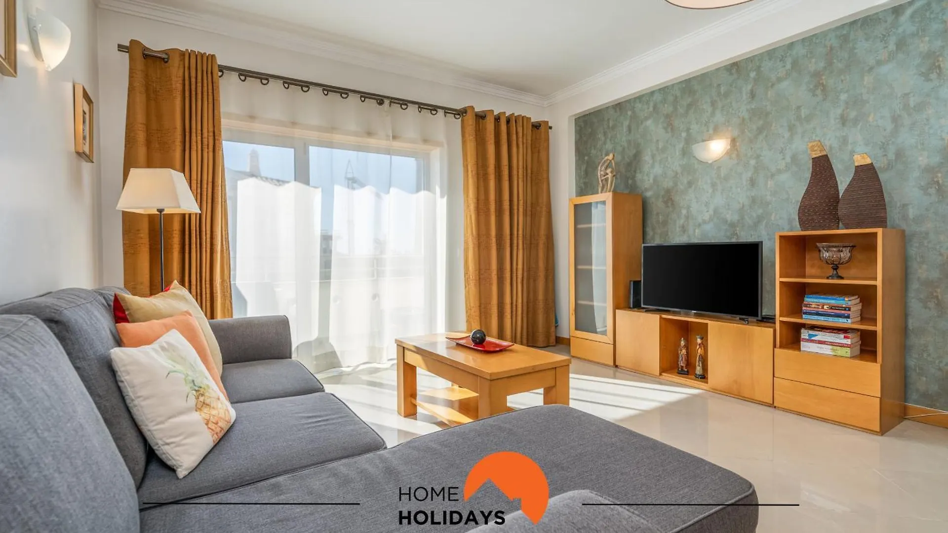 #247 Corrieira Prestigio By Home Holidays Albufeira 0*,  Portugal